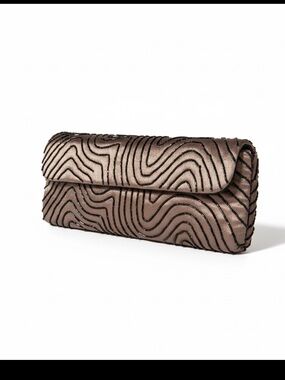 Bijoux Terner Taupe & Black Beaded Wave Pattern Convertible Clutch